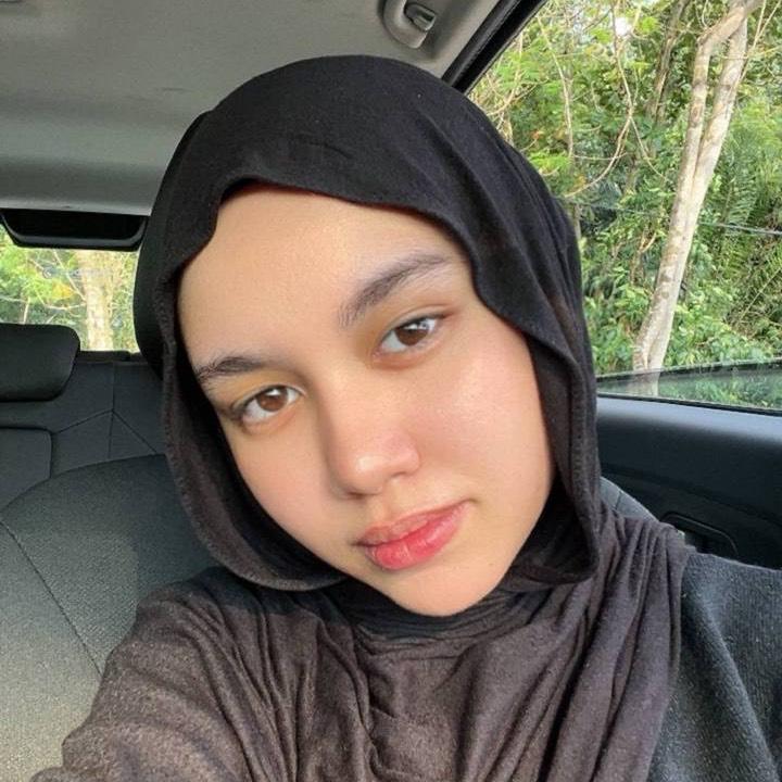 ADRIANA SAFIA BINTI AZMI