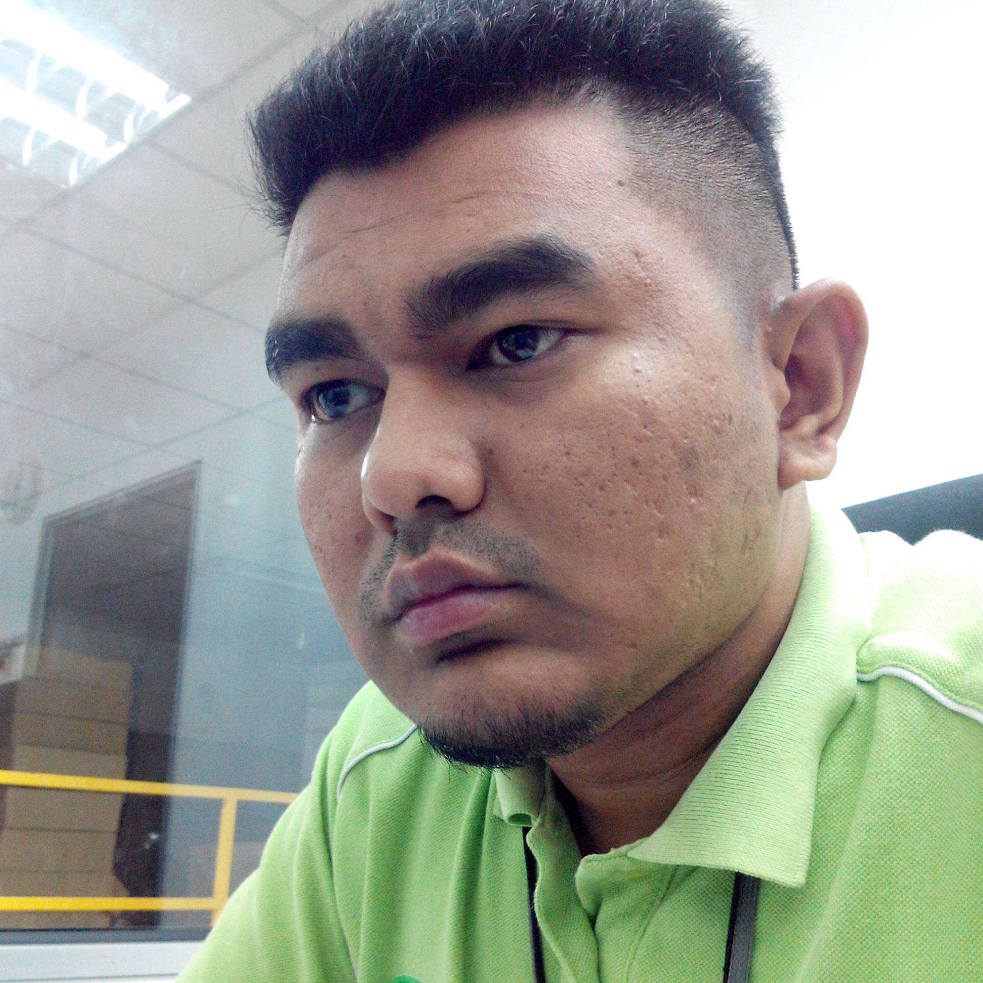Shukri Saroni