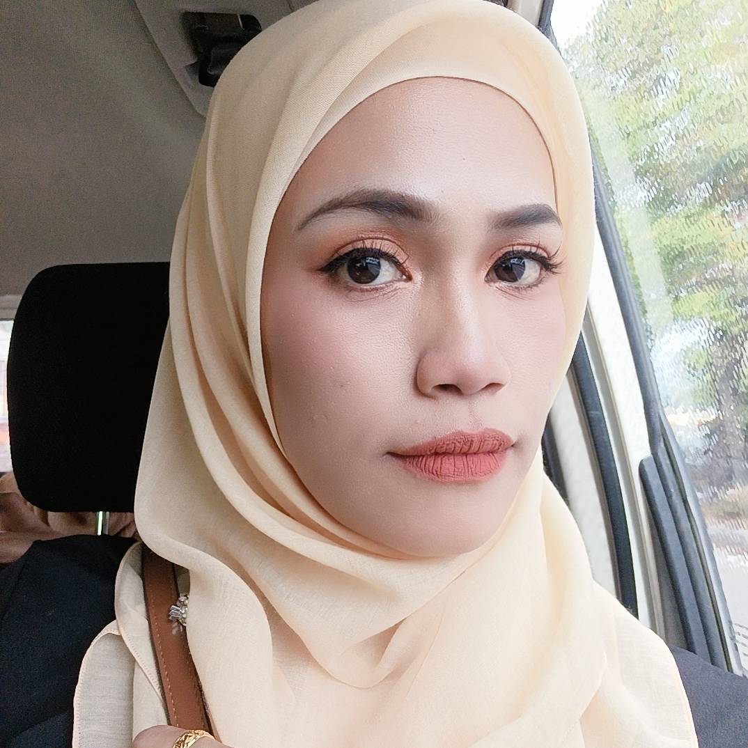 Sherevelyn Esnaji